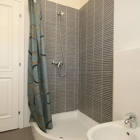 Family Friendly House With A Swimming Pool Peruski 度假居